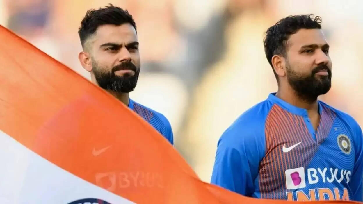 virat kohli - rohit sharma--11