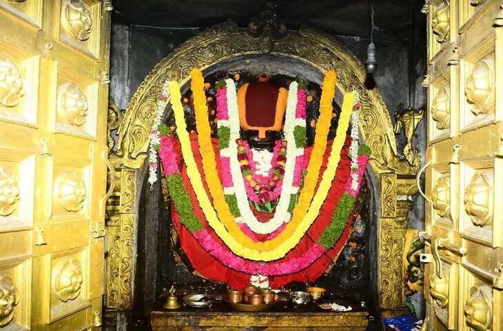 जहां भगवान की प्रतिमा से बहता है खून, 4 हजार साल पुराने इस चमत्कारी मंदिर का रहस्य आज तक है एक अनसुलझी पहेली&nbsp;