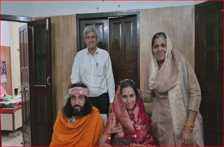 IIT बॉम्बे के इंजीनियर अभय सिंह ने कर्नाटक की प्रतीका से की शादी, आध्यात्मिक केंद्र की योजना चर्चा में