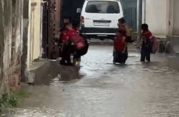 राजस्थान के 5 जिलों में सुबह बारिश, सड़कों पर भरा पानी; वीडियो में जाने हिंडौन में दुकानें बंद, 12 जिलों में यलो अलर्ट