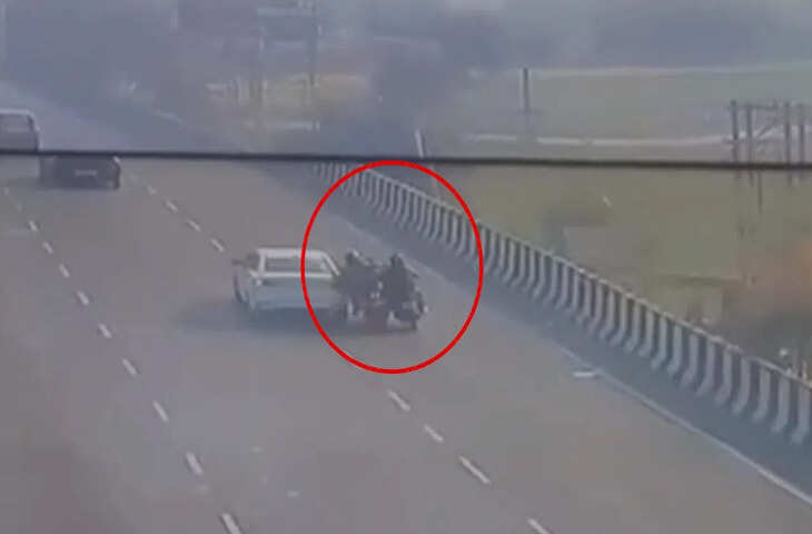 हापुड़ में नेशनल हाईवे पर 85 लाख की लूट का वीडियो, चलती बाइक पर सटाया तमंचा&hellip; और लूटकर फरार हो गए बदमाश