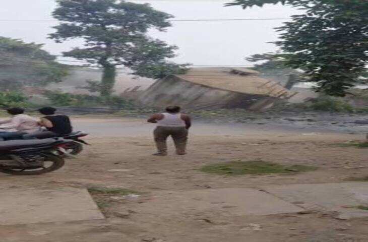 Viral Video: देखते ही देखते जमींदोज हुई पानी की टंकी, खौफनाक हादसे का VIDEO देखकर कांप उठेंगे