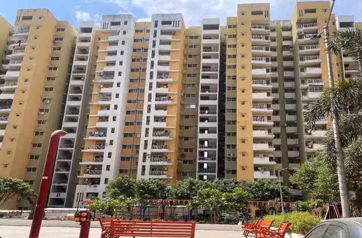 लखनऊ में सस्ते घरों का मौका: 3 आवासीय परियोजनाओं में 2500 से ज्यादा फ्लैट की कीमतें तय, शुरुआती दाम 8.99 लाख रुपये