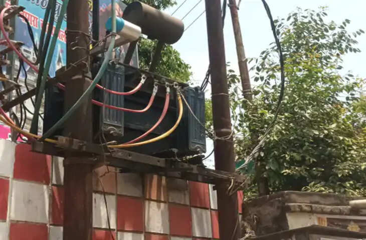 उमस भरी गर्मी में बिजली कटौती से जौनपुर के लोग बेहाल, कई इलाकों में घंटों गुल रहती है बत्ती