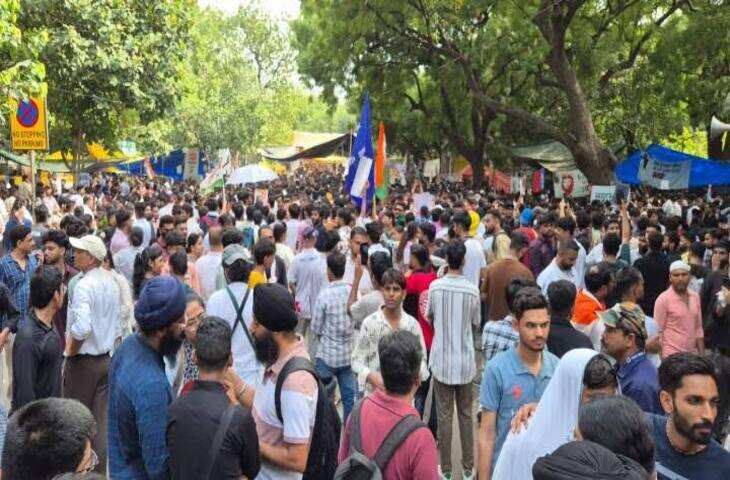 Parliament March Live: जंतर-मंतर पर भारी भीड़, संसद मार्च से पहले हाई अलर्ट, 5000 पुलिसकर्मी तैनात; सोनम वांगचुक ने रखीं अनशन खत्म करने की 3 शर्तें