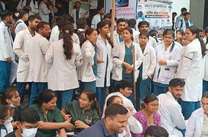 Uttarakhand MBBS Stipend: इंटर्न डॉक्टरों की बल्ले-बल्ले, स्टाइपेंड में 8 हजार की बढ़ोतरी; अब मिलेंगे 25 हजार