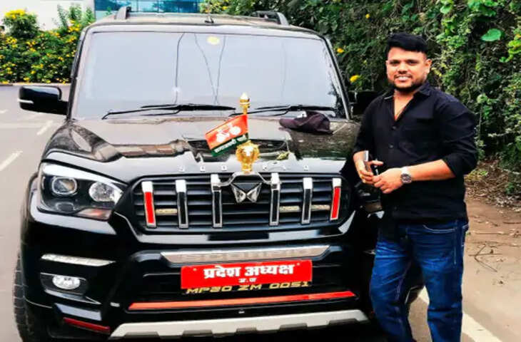 हाईवा की टक्कर में पांच लोगों की मौत से हड़कंप: रेत कारोबार की रंजिश में हत्या की आशंका, परिजनों ने किया चक्काजाम