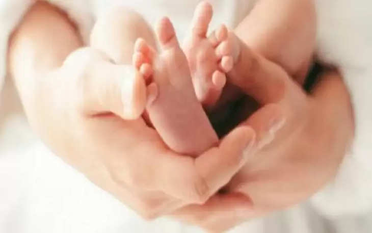 डॉक्टरों ने गर्भाशय के बजाय उदर गुहा के अंदर विकसित बच्ची का जन्म संभव कराया