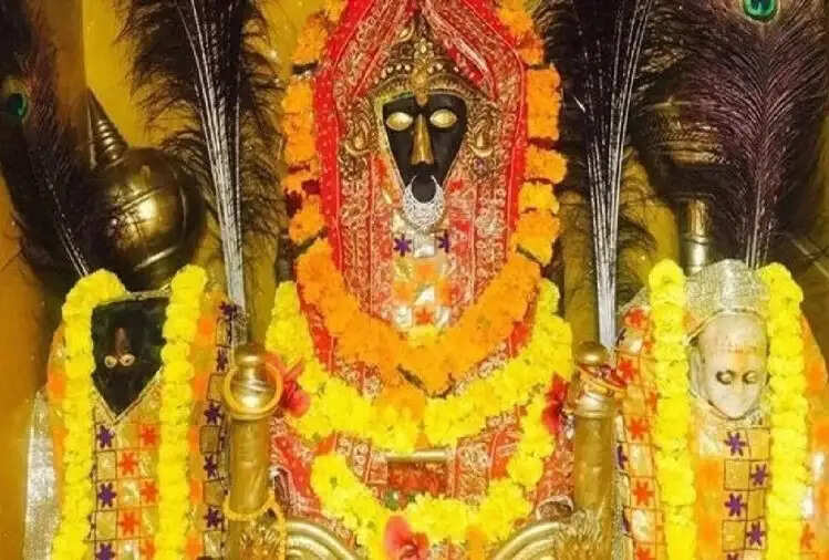 know everything about bagulamukhi maa temple in datia