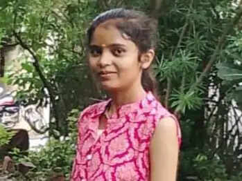 भोपाल में जन्मदिन के दिन 12वीं की छात्रा ने लगाई फांसी, केक लेकर पहुंचीं सहेलियां तो कमरे में फंदे से लटकी मिली