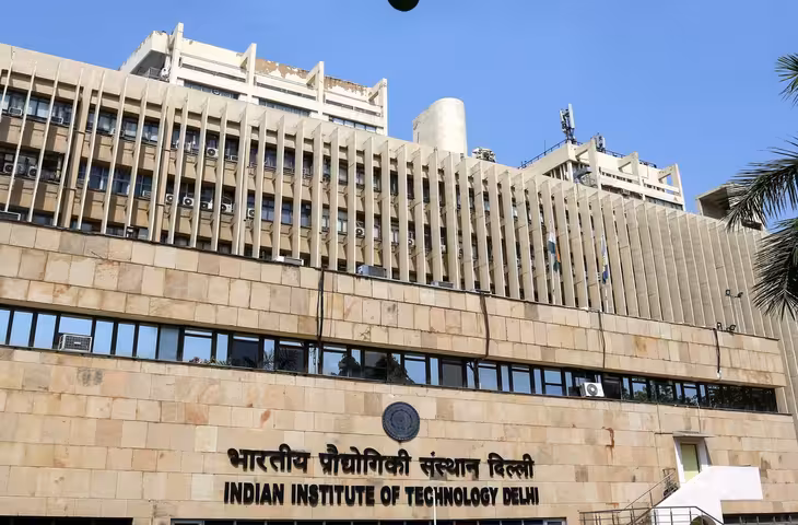 IIT दिल्ली में ऋषिकेश कुमार की शायरी आज भी दोस्तों को है याद, जूनियर्स से भी साझा करते थे अनुभव