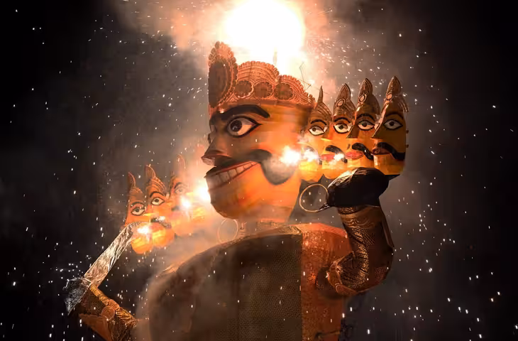 Dussehra 2026: 20 या 21 अक्टूबर, कब मनाया जाएगा दशहरा? जानें रावण दहन का शुभ मुहूर्त और पूजा विधि