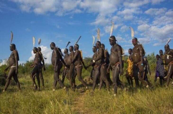 इस देश में पतले नहीं बल्कि मोटे लोगों को माना जाता है खूबसूरत, हर कोई देता है सम्मान