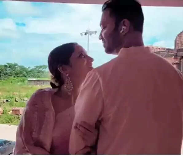 Ankita Lokhande shares loved up picture with beau Vicky Jain family