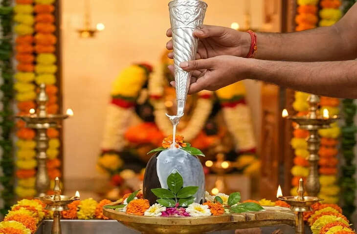 Rudrabhishek: रुद्राभिषेक में क्यों किया जाता है शृंगी का इस्तेमाल? जानें इसका धार्मिक महत्व और शिव पूजा से जुड़ा रहस्य