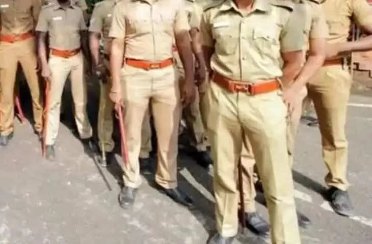 Indore त्योहारों में पुलिस की तैयारियों का डीआईजी ने किया निरीक्षण