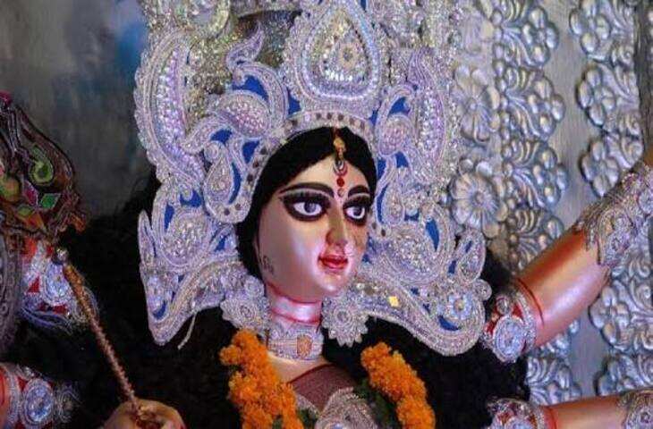 Durga Navratri Katha: वीडियो में देखें क्या है नवरात्रि व्रत की पौराणिक कथा? जानें मां दुर्गा की महिमा