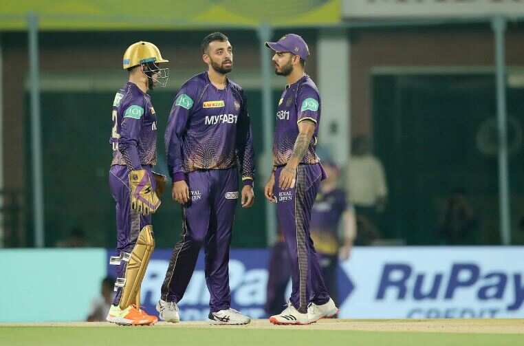 "CSK VS KKR--1-111" "CSK VS KKR--11RRRRR" "CSK VS KKR--" "CSK VS KKR--1-1111111" 