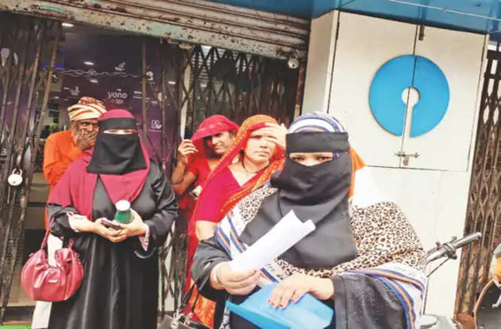 सस्पेंड उपयंत्री का बड़ा आरोप: &lsquo;जनपद से भोपाल तक चलता है कमीशन का सिस्टम&rsquo;, सतना में मचा हड़कंप