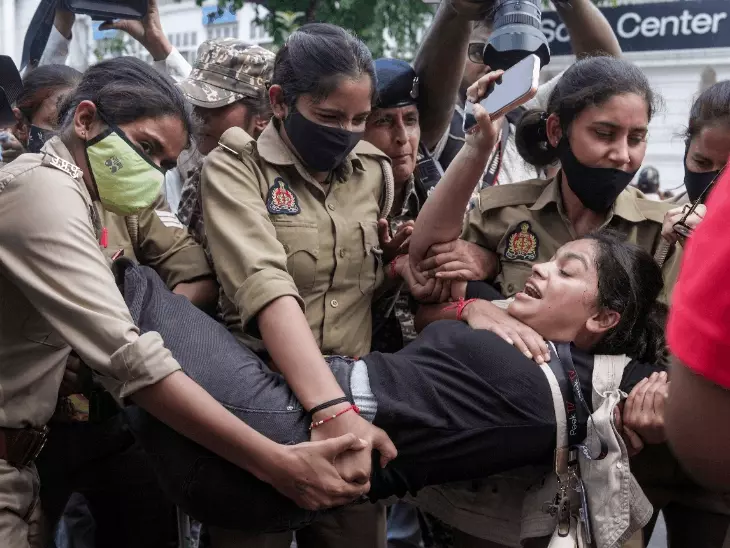 BREAKING:Delhi CJP Protest Case: इंटरनेट बंद करने पर केंद्र ने सुप्रीम कोर्ट से मांगी माफी, मेट्रो के 45 स्टेशनों पर लगी थीं पाबंदियां
