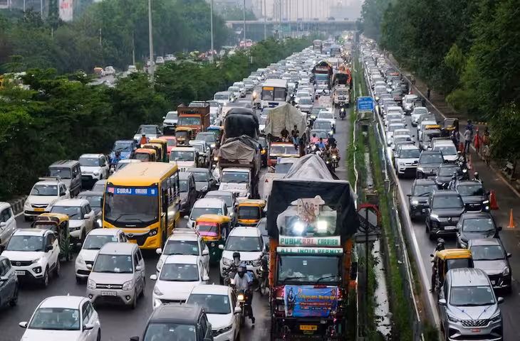प्रदूषण रोकने के लिए बड़ा कदम! 1 जनवरी 2027 से दिल्ली-NCR में इन मालवाहक वाहनों का रजिस्ट्रेशन होगा बंद