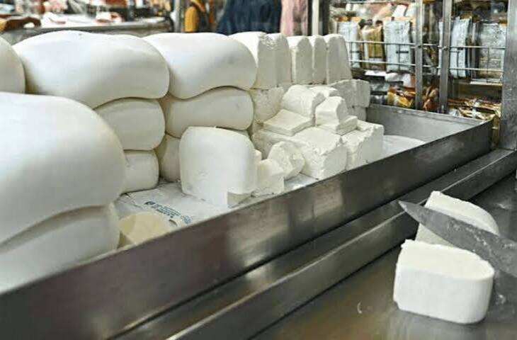 भोपाल में 700 किलो एनालॉग पनीर जब्त, मुरैना से ट्रेन के जरिए पहुंची थी खेप; ढाई लाख रुपए कीमत