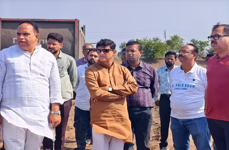 नंबर वन स्थान गंवाने के बाद मेयर पुष्यमित्र का वादा, बोले- ट्रैफिक और इंडस्ट्री से होने वाले प्रदूषण को कम करने पर रहेगा फोकस