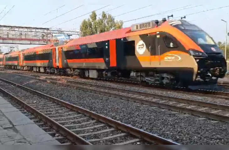 कोटा-नागदा के बीच 180 की स्पीड से दौड़ी वंदे भारत स्लीपर ट्रेन, ग्लास से नहीं छलका एक बूंद पानी