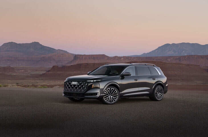 '7 सीटर डिजाइन, पावरफुल इंजन और हाईटेक फीचर्स...'&nbsp;Audi Q9 में दिखा लग्जरी का नया लेवल, यहाँ पढ़े पूरी डिटेल&nbsp;