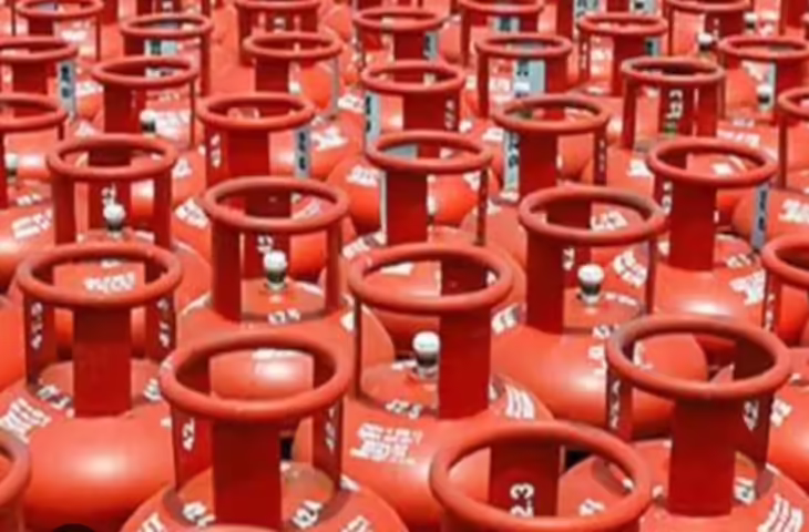 सर्वर डाउन होने से गैस सिलेंडर की ऑनलाइन बुकिंग ठप, उपभोक्ता परेशान