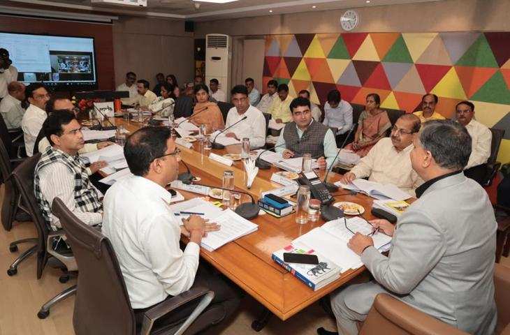 Noida Authority की 212वीं बोर्ड बैठक में औद्योगिक भूखंडों के आवंटन की नई नीति पर मुहर