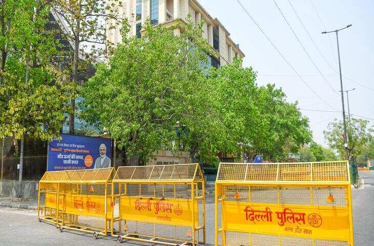 भारत में अवैध रूप से रहने के आरोप में 15 विदेशियों को गिरफ्तार कर वापस भेजा गया