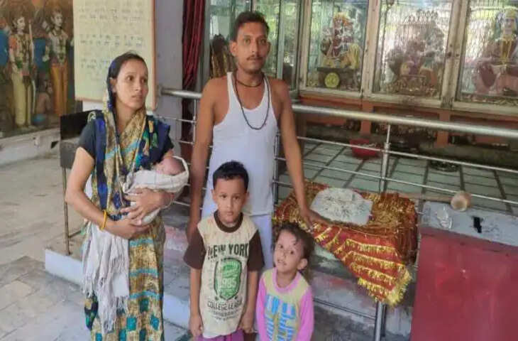 Gaziabad 22 दिन की नवजात के कनपटी पर तमंचा लगाकर 8 बदमाशों ने मंदिर में डाली डकैती