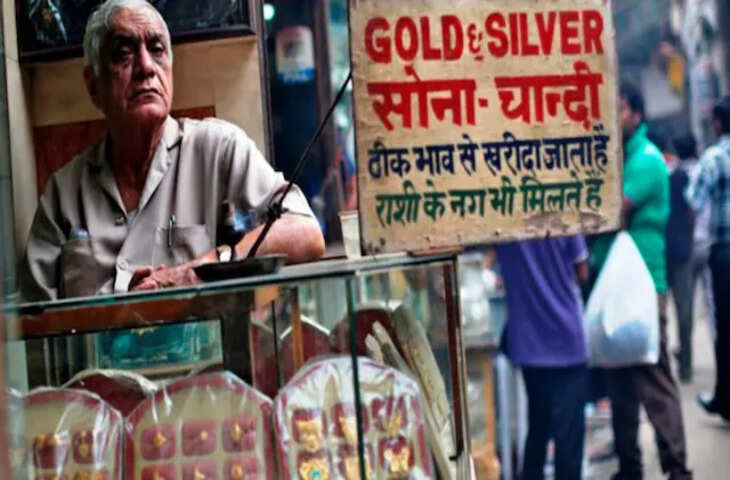 मुंबई के जवेरी बाजार में सोने के कारोबार पर दबाव, दैनिक ट्रेड आधा हुआ