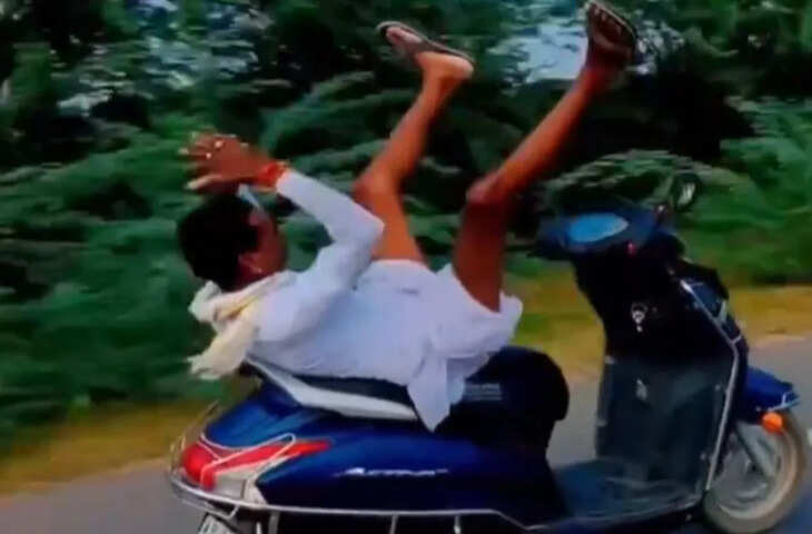 55 की उम्र में बह्पन वाले स्टंट करते दिखे काका, वायरल वीडियो देख लोग बोले - 'लगता है जिंदगी से प्यार नहीं...'&nbsp;