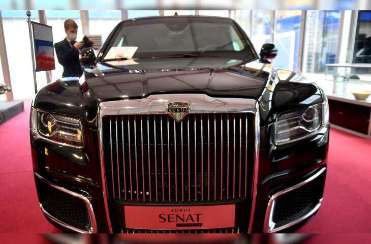 'गोला-बारूद का भी नहीं होगा असर...' किसी चलते-फिरते किले से कम नहीं पुतिन की Aurus Senat, कीमत और फीचर्स जान उड़ जाएंगे होश 