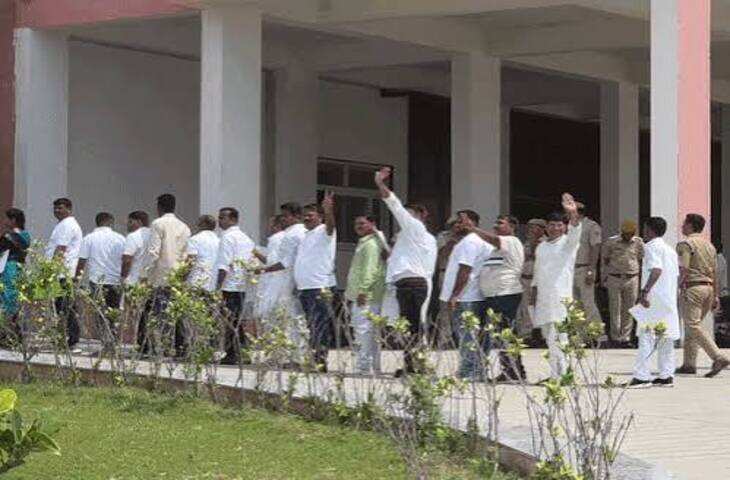 अजमेर मेयर चुनाव में निर्दलीयों ने पलटा पूरा गणित, 37 सीटों वाली कांग्रेस हारी; वीडियो में जाने 32 सीटों वाली भाजपा की अनामिका शर्मा बनीं मेयर