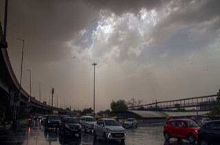 Weather Update: लौटते मॉनसून का भारी अलर्ट! दिल्ली-यूपी से लेकर बिहार-बंगाल तक गरज के साथ बरसेंगे बादल