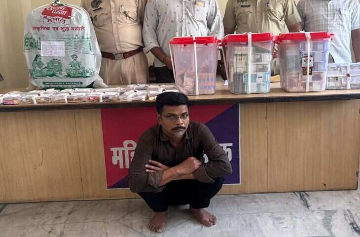 'बात फैली तो एक मौत पक्की है..'&nbsp;जयपुर में मालिक को धमकी देकर नौकर ने चुराए लाखों की नकदी और जेवर, ऐसे हुआ खुलासा&nbsp;&nbsp;