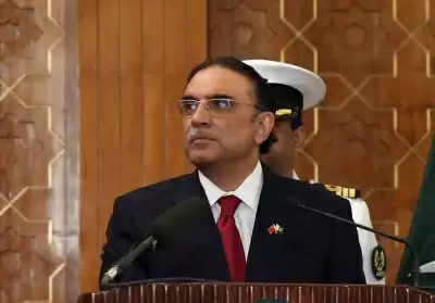 Pakistan सेना प्रमुख की नियुक्ति पर आसिफ जरदारी की सिफारिश पहली प्राथमिकता होगी !