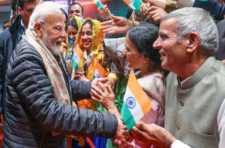मेलबर्न में पीएम मोदी का ऐतिहासिक स्वागत, 30 हजार लोगों की भीड़ देख बोले- 'ये शो ब्लॉकबस्टर है'​​​​​​​