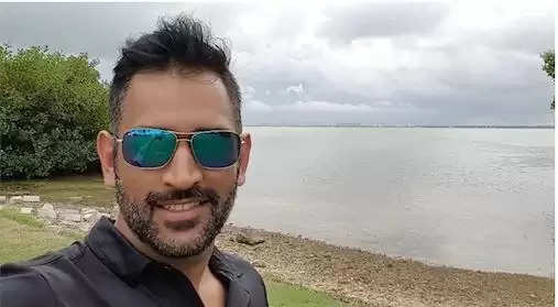 dhoni