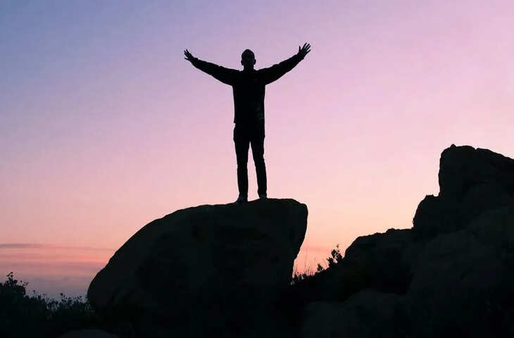 Vastu Upay For Success: 7 आसान तरीके जो बदल देंगे आपका भाग्य, घर और ऑफिस में आएगी खुशहाली और समृद्धि