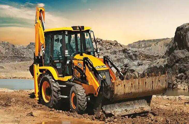 JCB Business Idea: कितने में आती है JCB मशीन, कितनी बनेगी EMI और हर महीने होगी कितने लाख की कमाई?