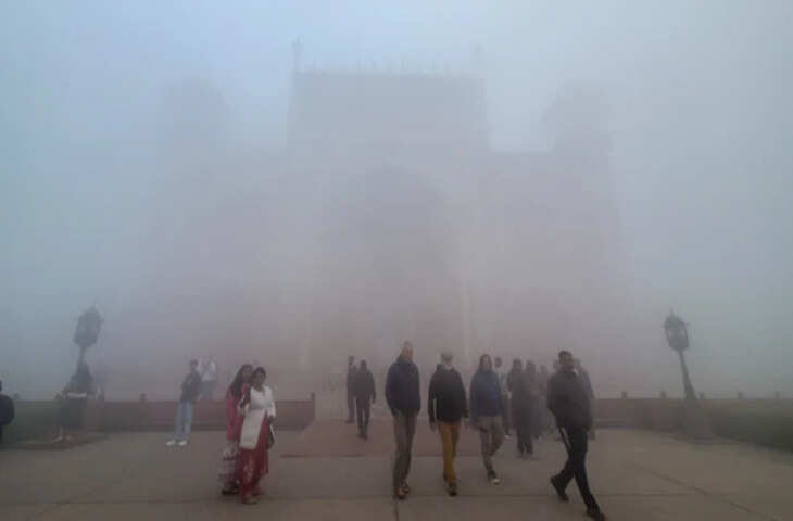 फॉग-स्मॉग से दिल्लीवालों का हाल बेहाल!&nbsp;अक्षरधाम-इंडिया गेट पर दिखना भी हाउ बंद, इन इलाकों में AQI 500 पार&nbsp;