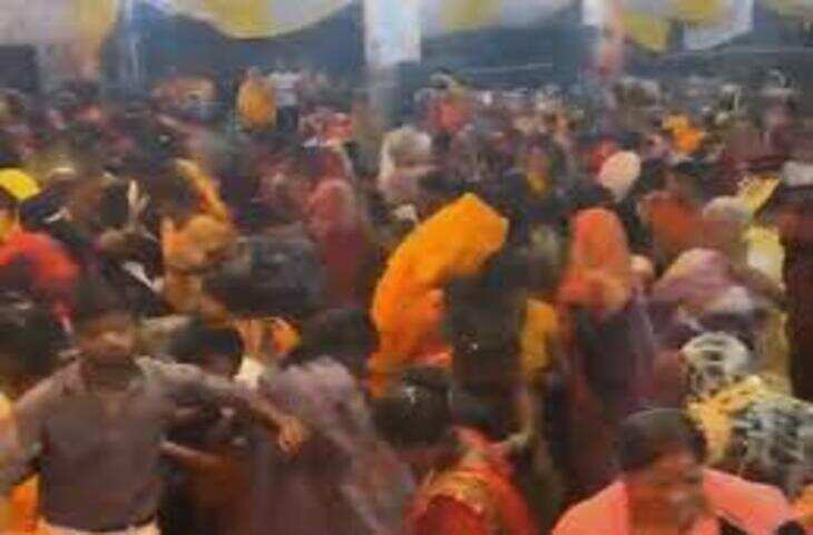 जबलपुर के हीरापुर बेका गांव में श्रीमद्भागवत कथा के समापन पर विवाद, फुटेज में देंखे महिलाओं के साथ बदसलूकी का आरोप