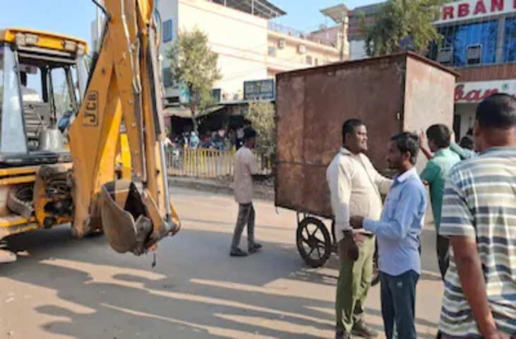 झुंझुनूं में नशे में पुलिसकर्मी का हंगामा, सड़क पर वाहनों को रुकवाने का वीडियो वायरल