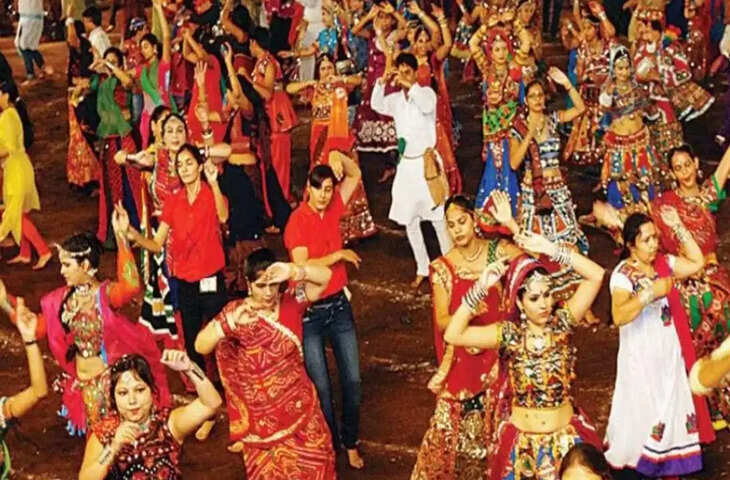 भोपाल में मुस्लिम त्योहार कमेटी की अपील, कहा- रील्स, लाइक्स और व्यूज के लिए गरबा में न जाएं