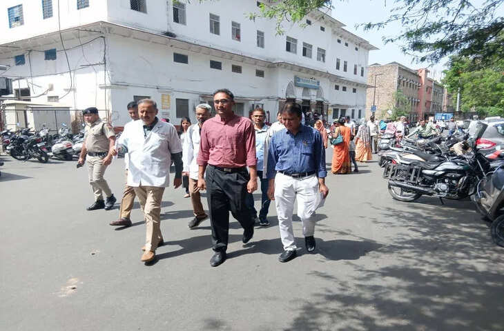 आरएनटी मेडिकल कॉलेज अस्पताल में अवैध एम्बुलेंस और पार्किंग वसूली पर सख्ती, जांच कमेटी गठित