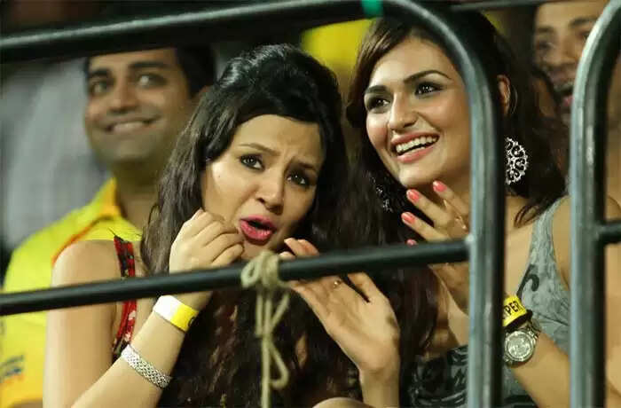 Ms Dhoni's wife Sakshi1111111111111